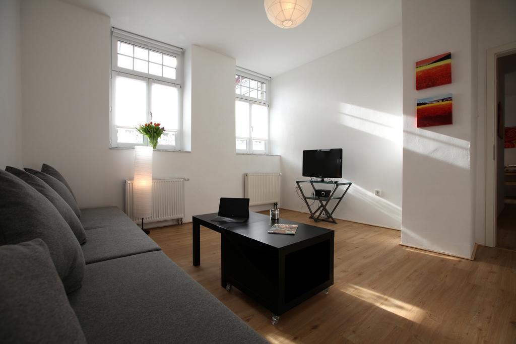 Ferienwohnung apart-coli Köln Zimmer foto